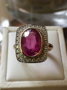 bague or entourage diamants